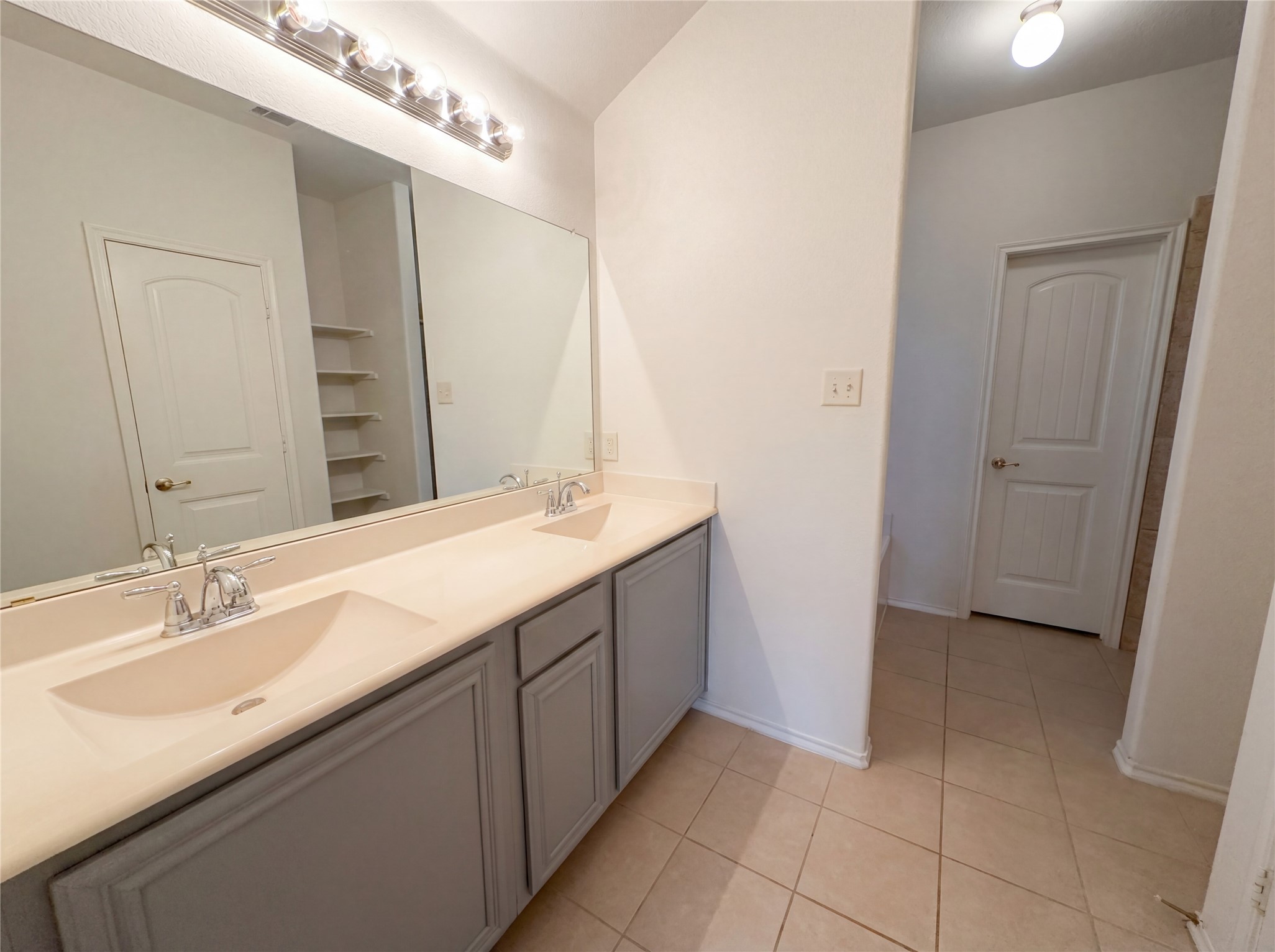 2553 Cumberland Trail Balch Springs TX 75181