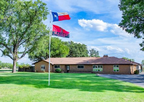 1121 W California Street Seymour TX 76380