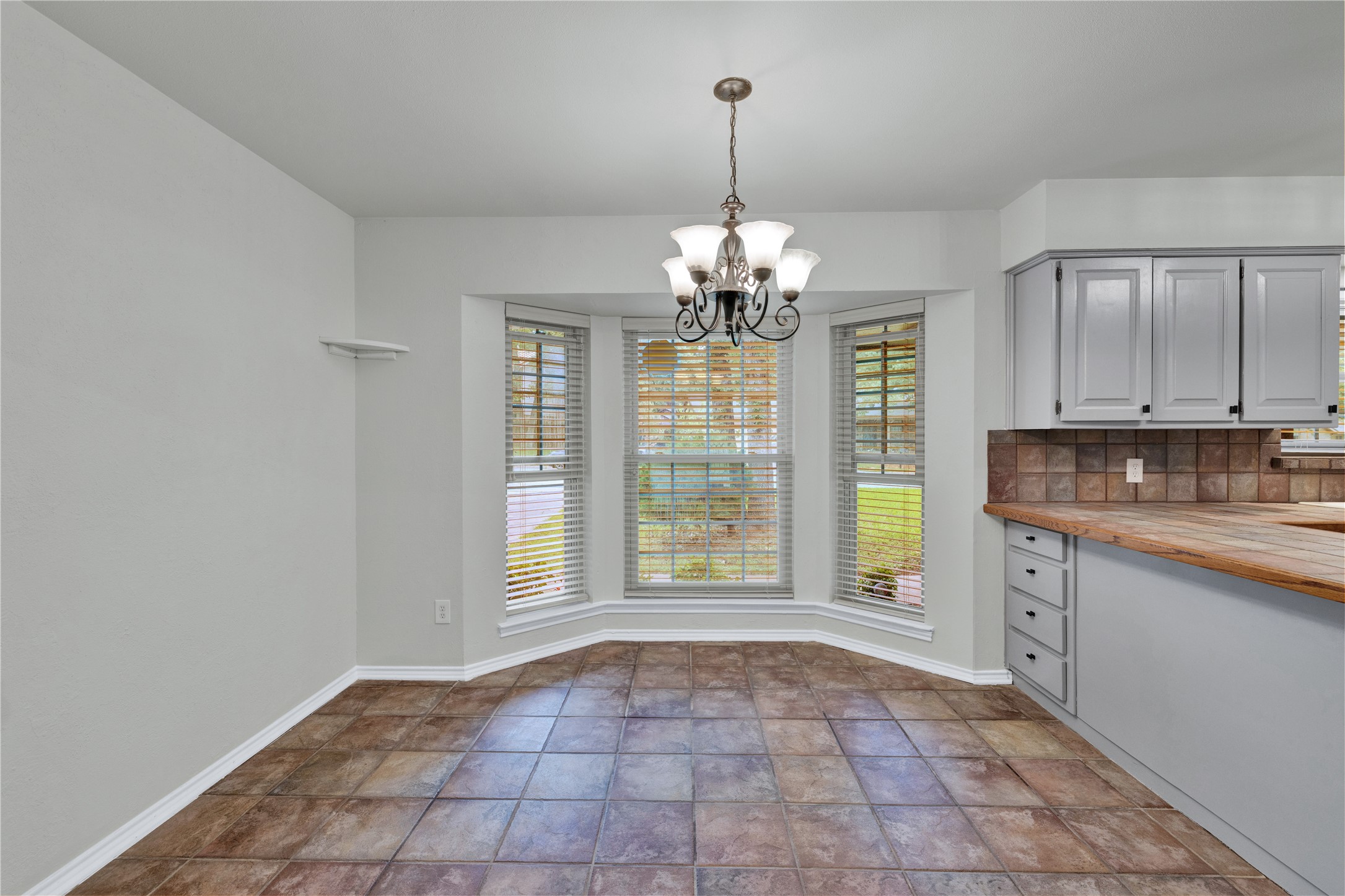 1104 Wood Ridge Drive Azle TX 76020