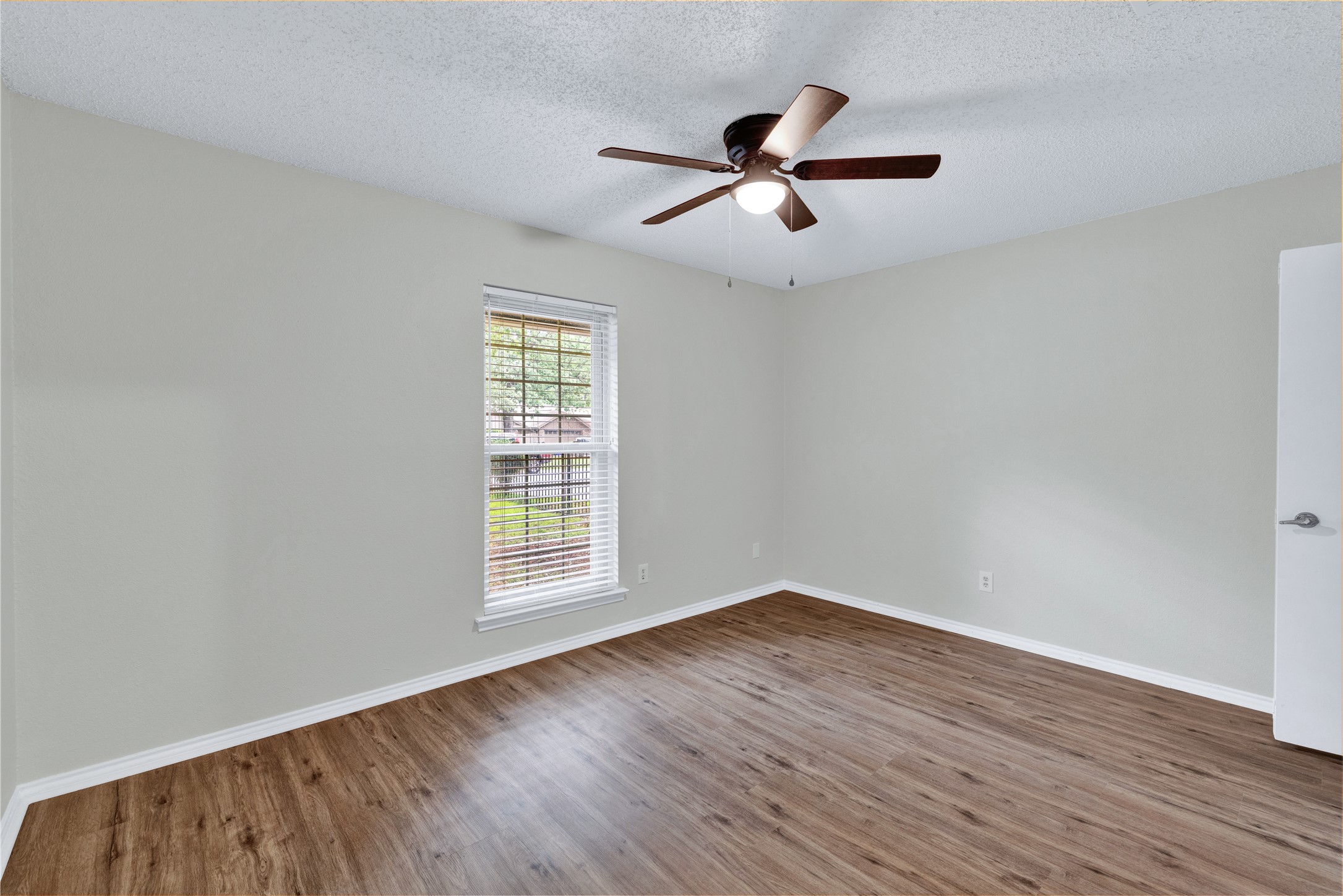 1104 Wood Ridge Drive Azle TX 76020