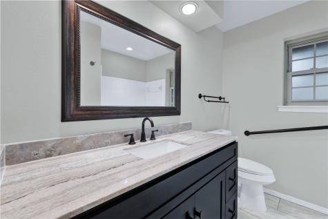 1104 Wood Ridge Drive Azle TX 76020