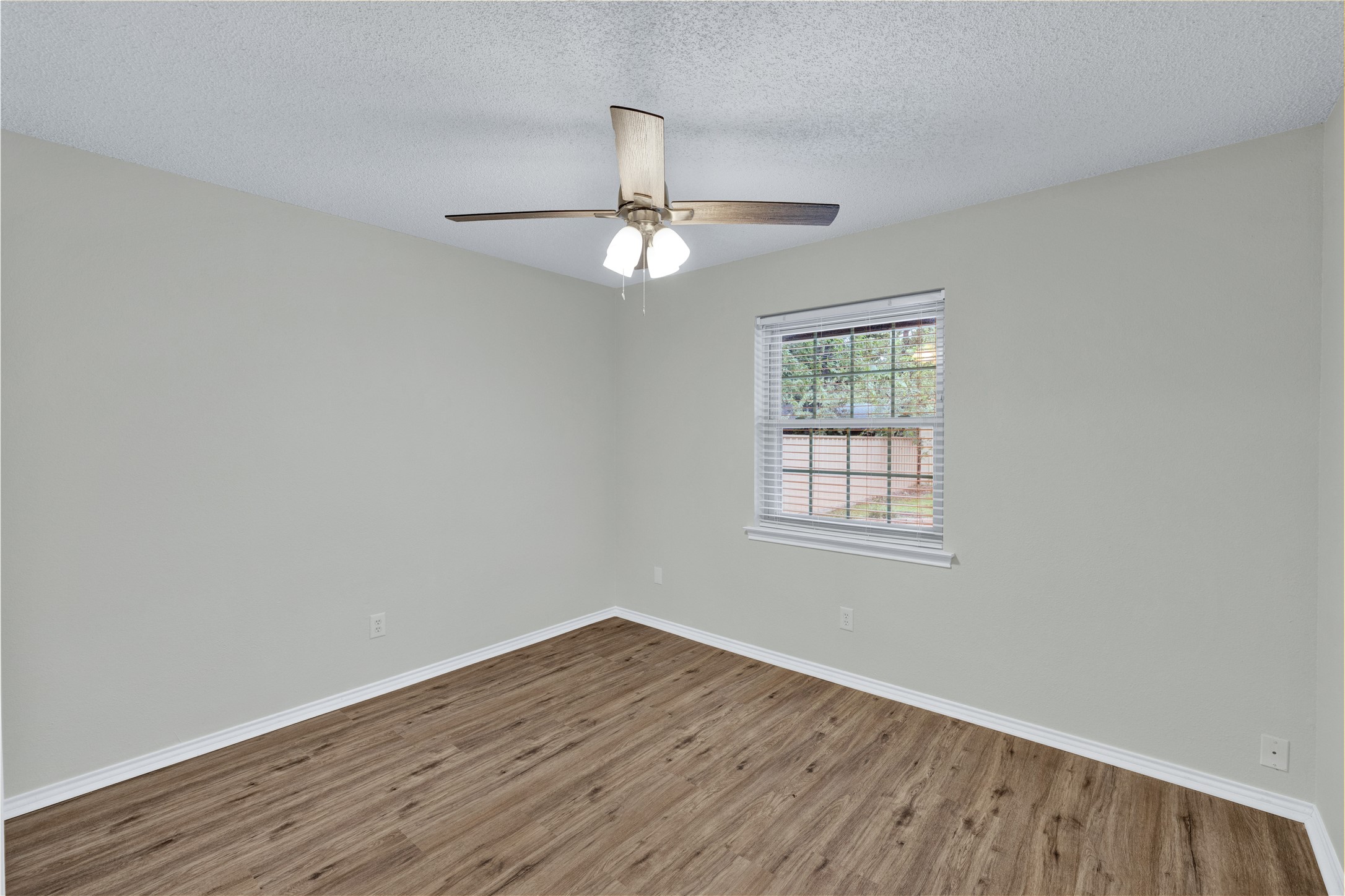 1104 Wood Ridge Drive Azle TX 76020