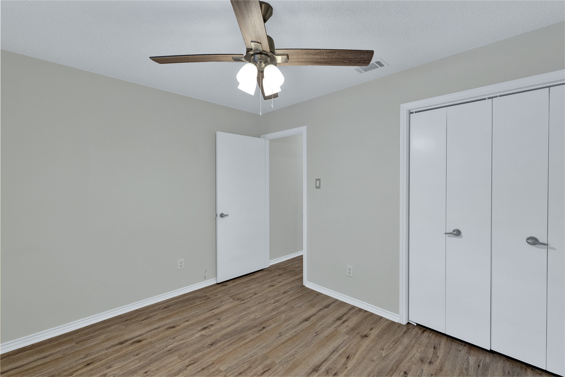 1104 Wood Ridge Drive Azle TX 76020