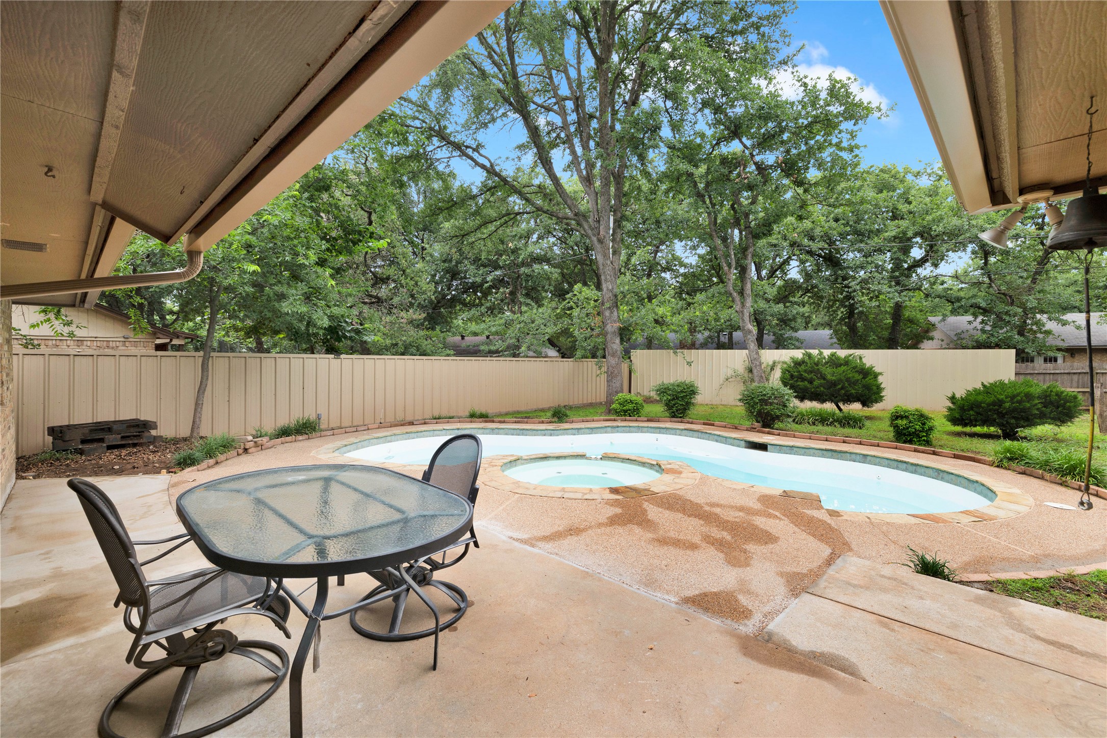 1104 Wood Ridge Drive Azle TX 76020