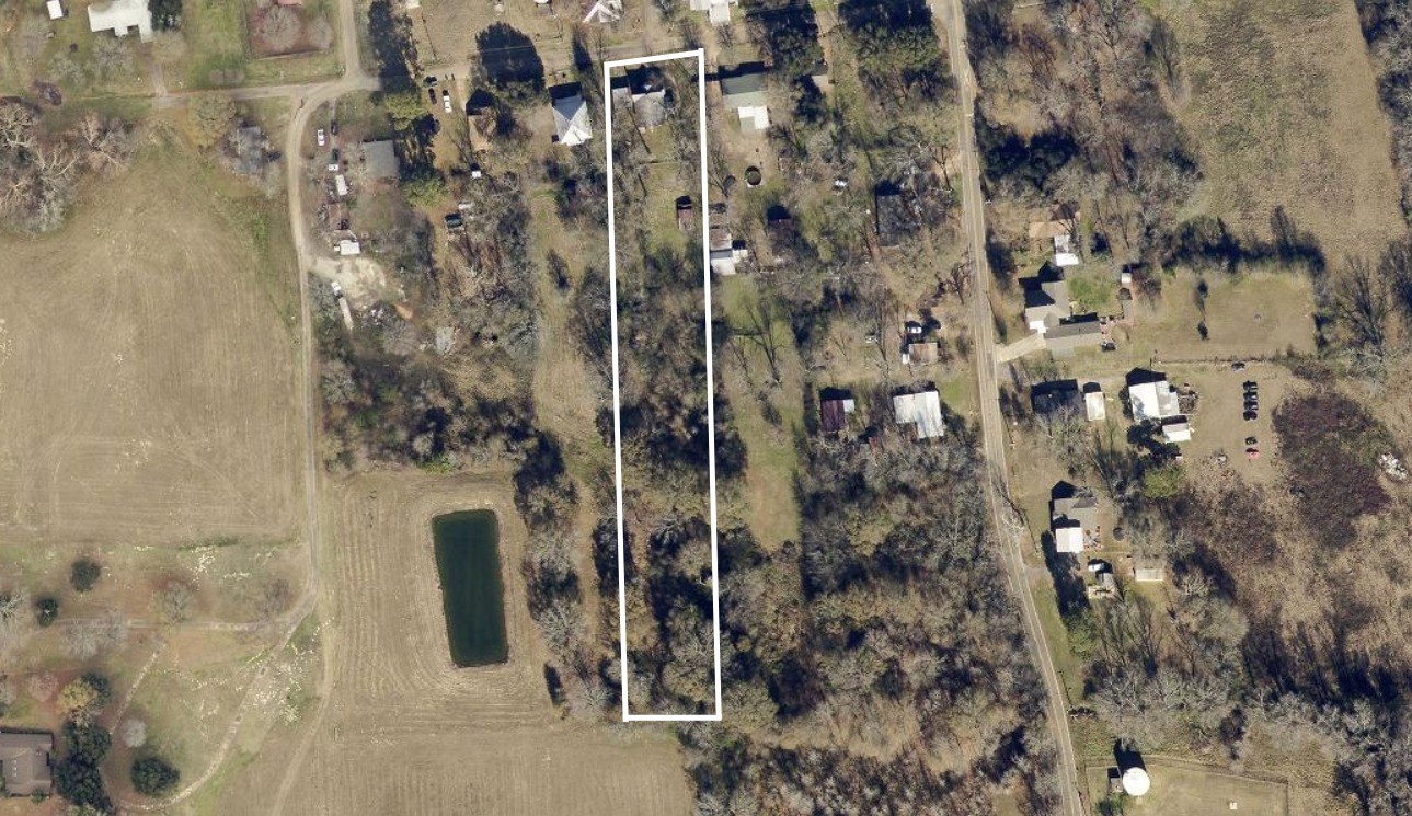 201 W Daingerfield Street Omaha TX 75571