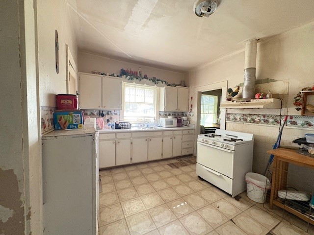 201 W Daingerfield Street Omaha TX 75571