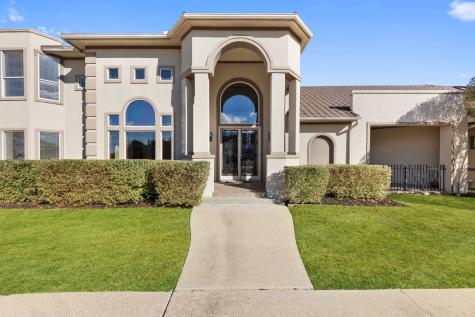 1202 Regents Park Court Desoto TX 75115