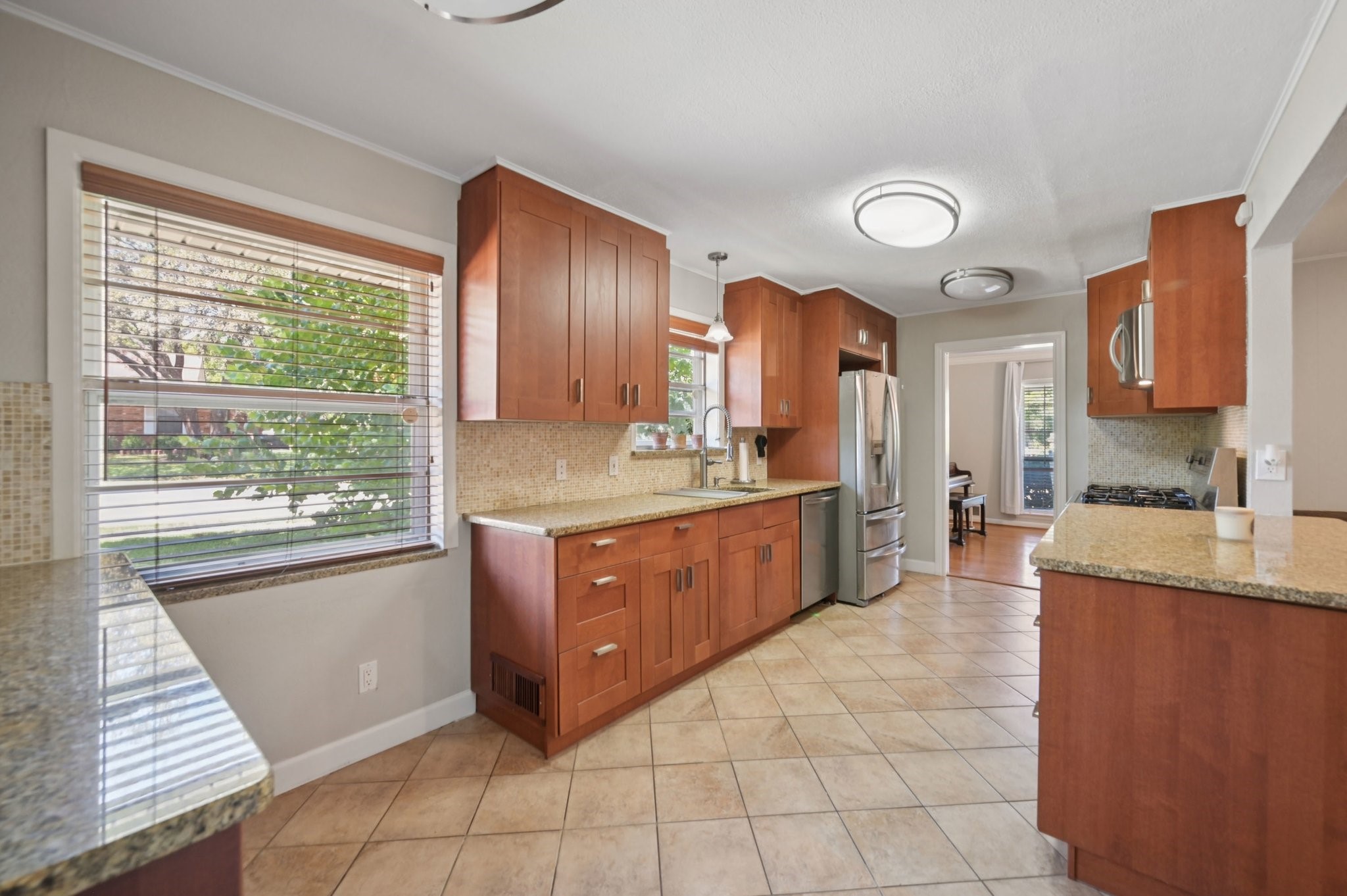 1022 Bardfield Avenue Garland TX 75041