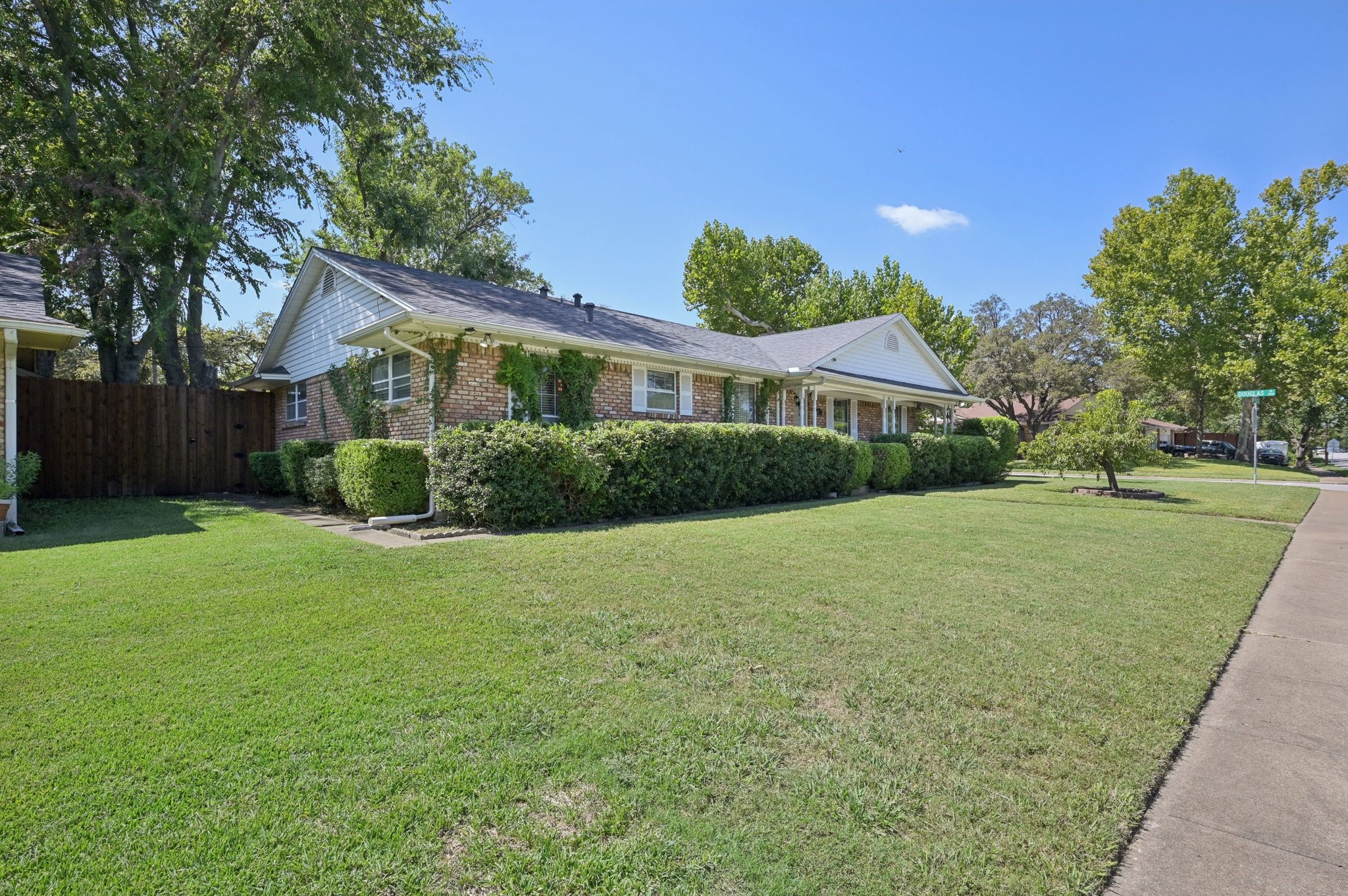 1022 Bardfield Avenue Garland TX 75041