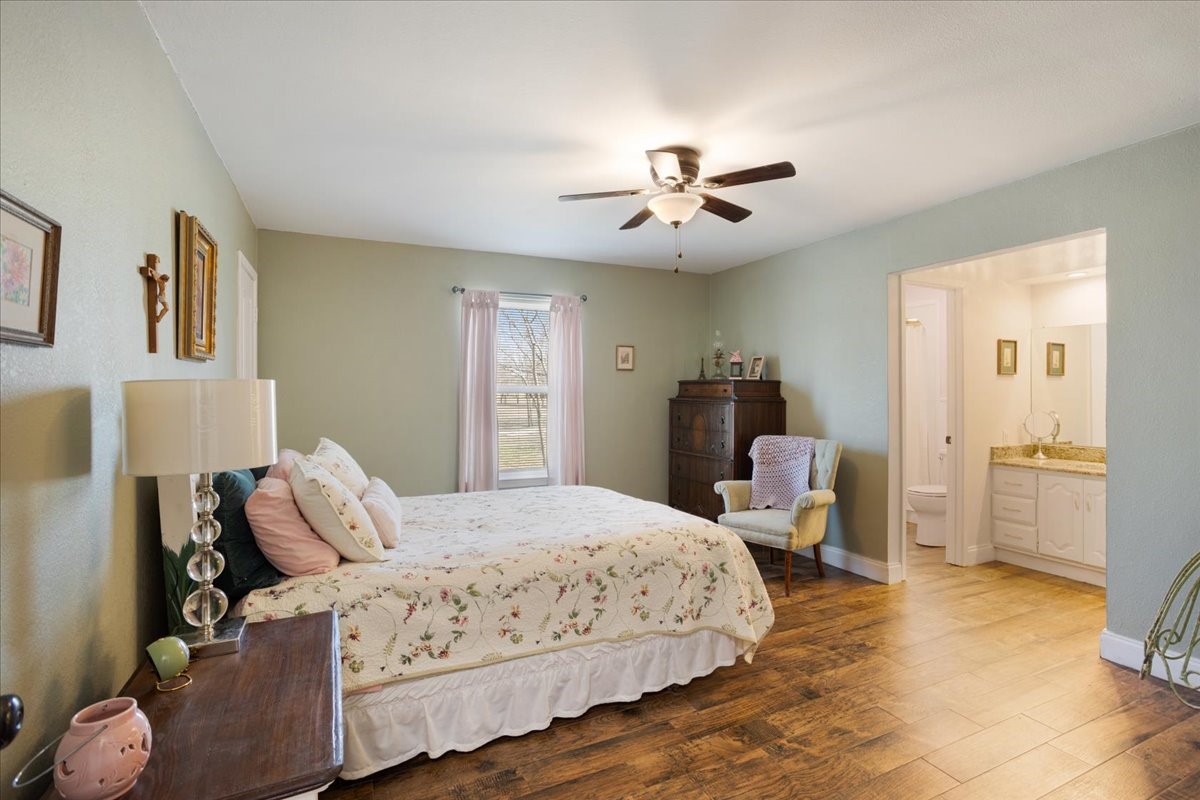 698 Hackberry Van Alstyne TX 75495