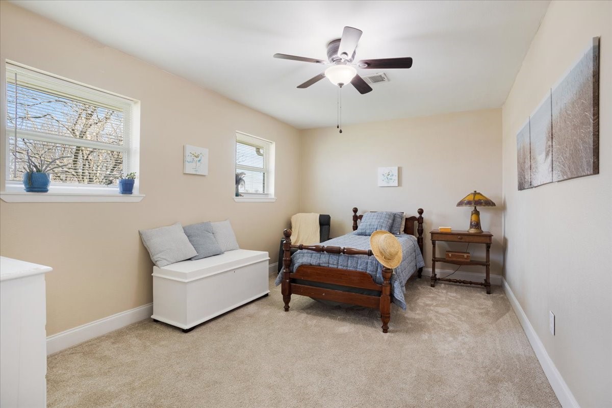 698 Hackberry Van Alstyne TX 75495