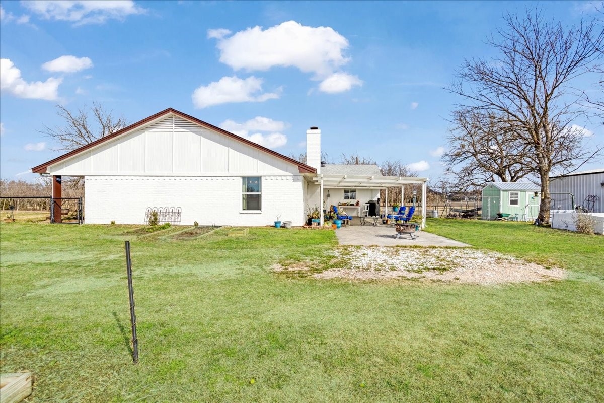 698 Hackberry Van Alstyne TX 75495