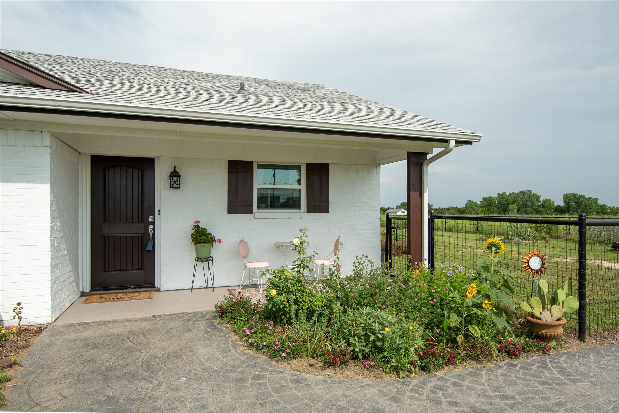 698 Hackberry Van Alstyne TX 75495
