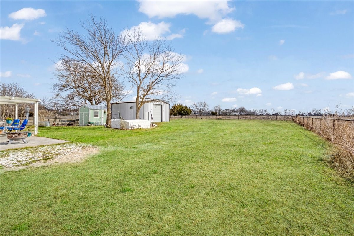 698 Hackberry Van Alstyne TX 75495