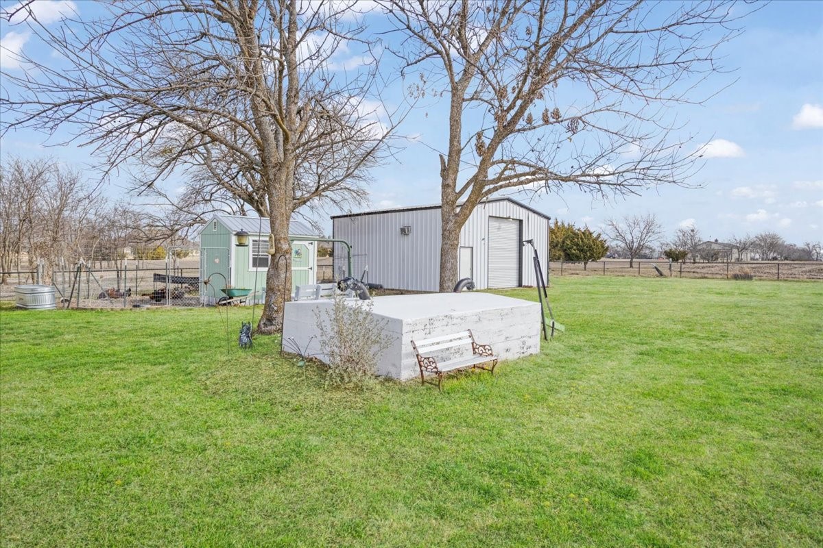 698 Hackberry Van Alstyne TX 75495
