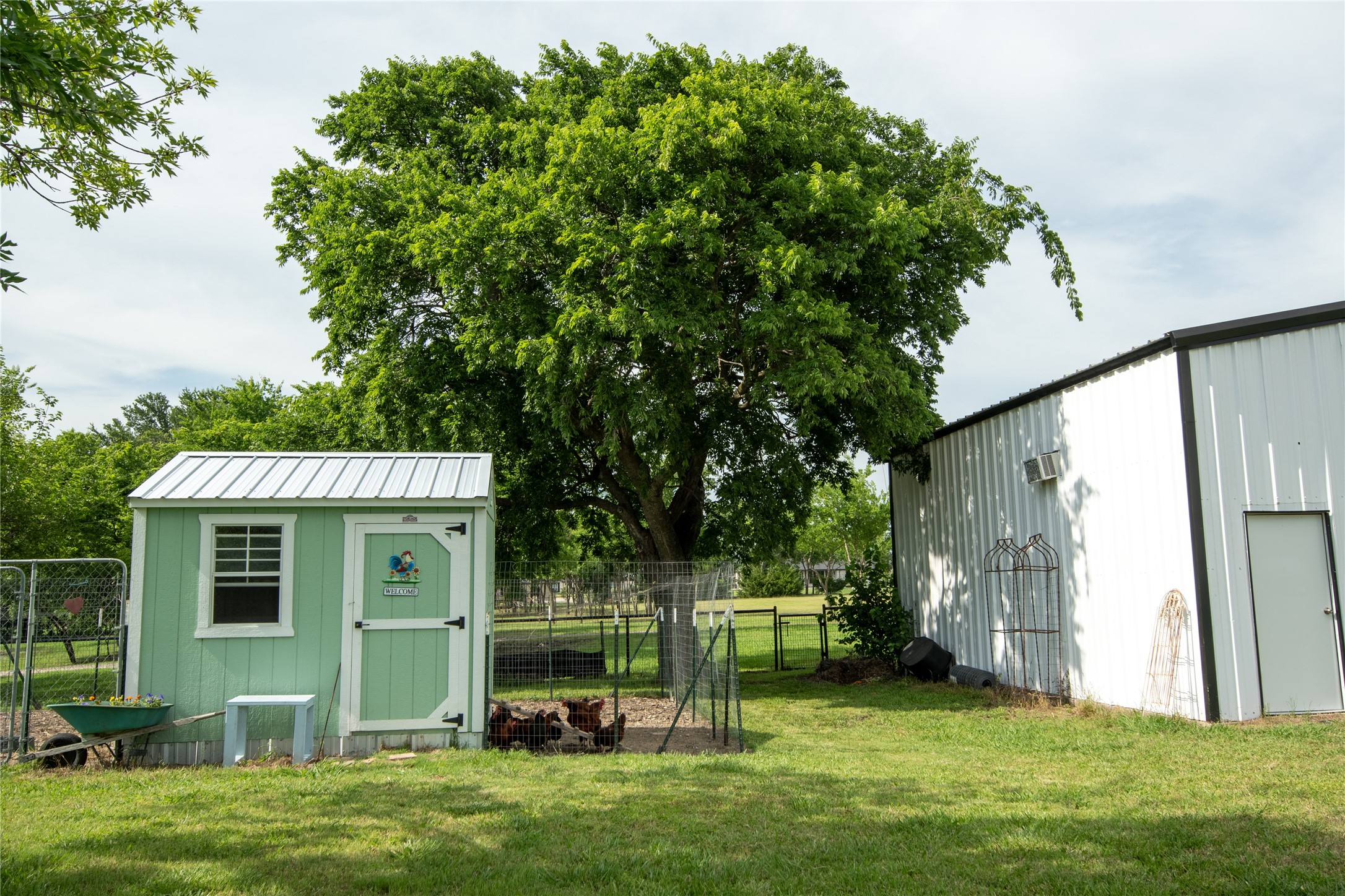 698 Hackberry Van Alstyne TX 75495