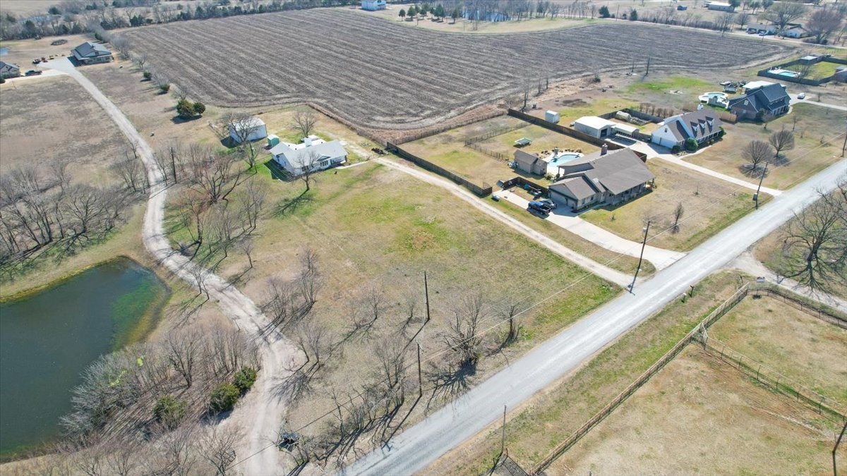 698 Hackberry Van Alstyne TX 75495