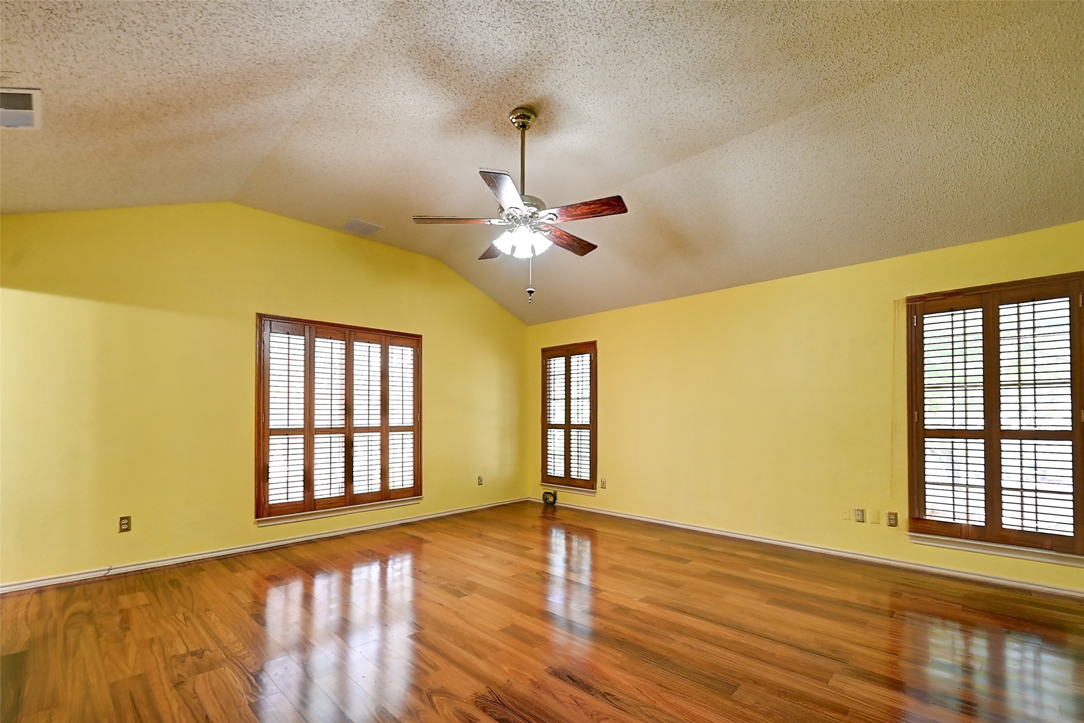 3311 Greenglen Circle Carrollton TX 75007