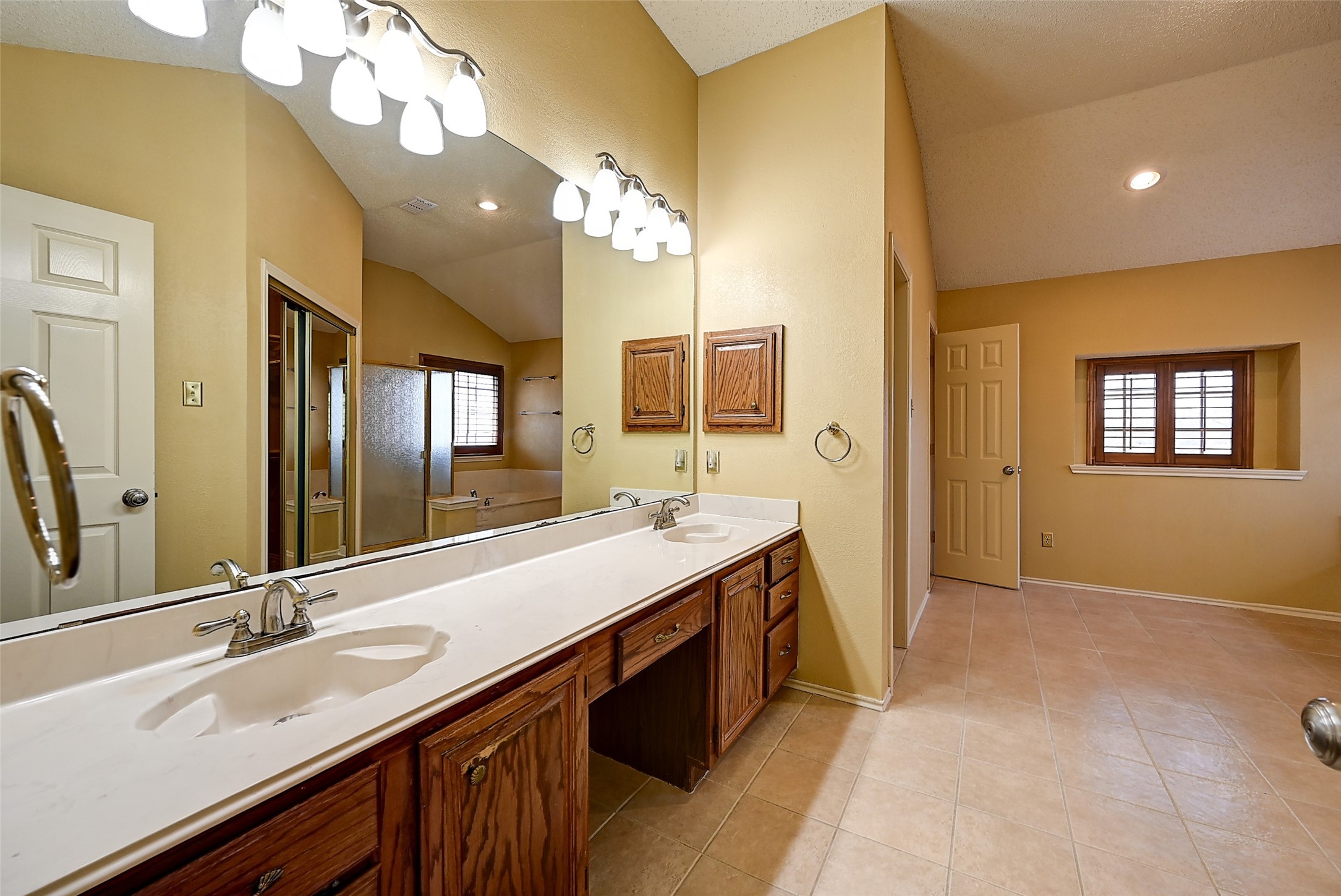 3311 Greenglen Circle Carrollton TX 75007