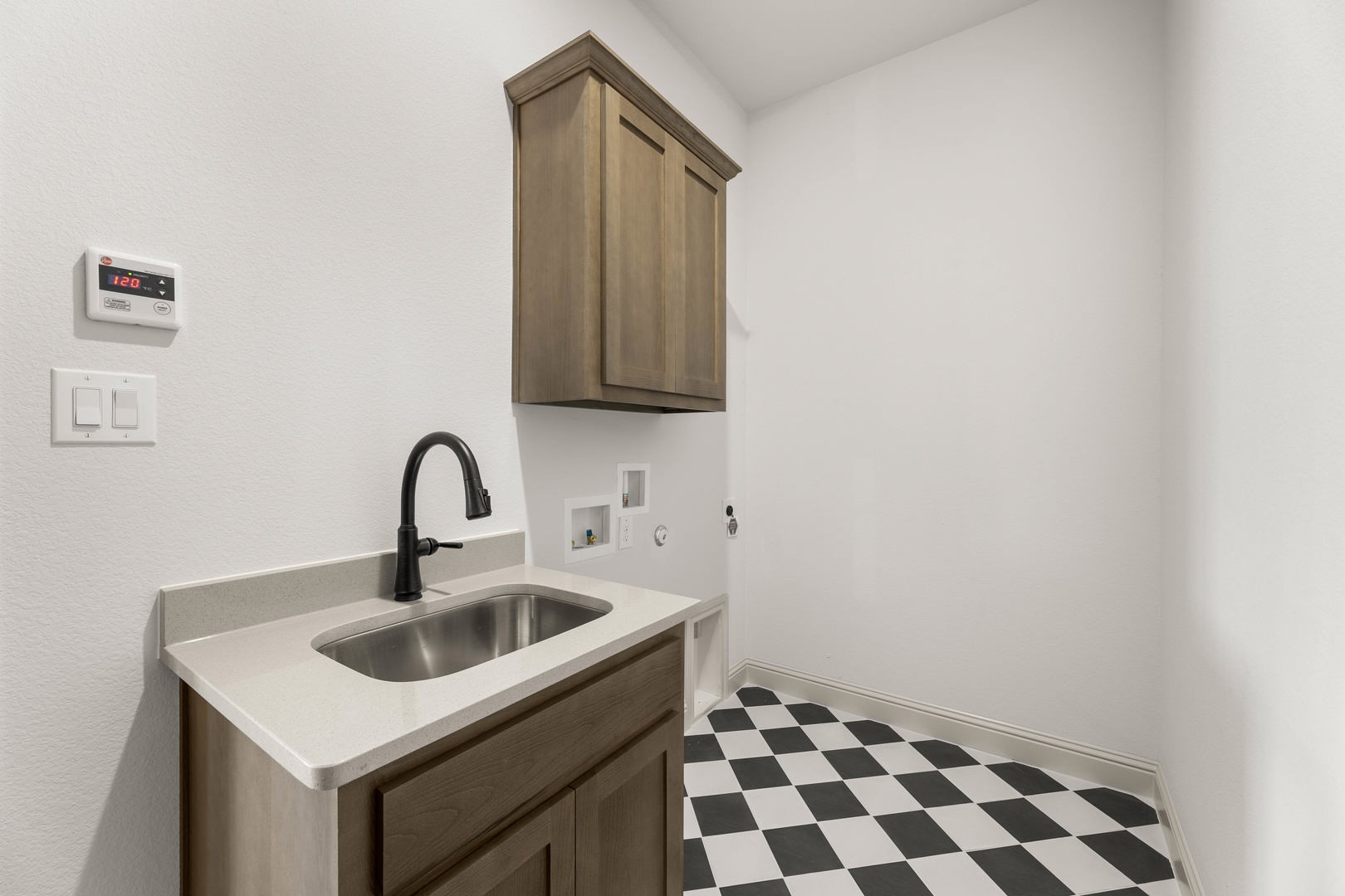 136 Evanston Court Rhome TX 76078