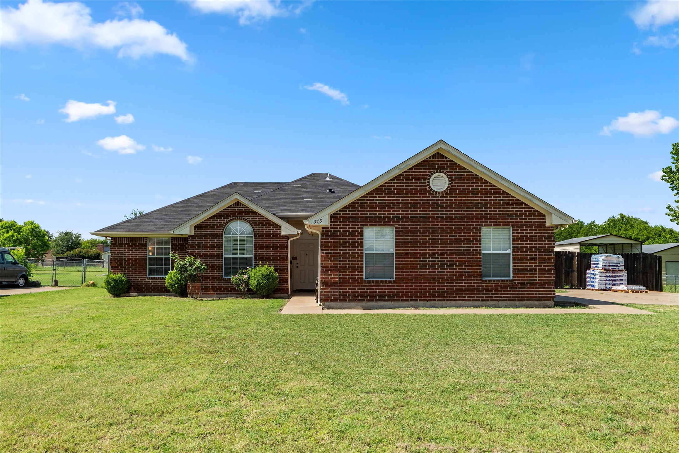 309 Anita Lane Waxahachie TX 75165