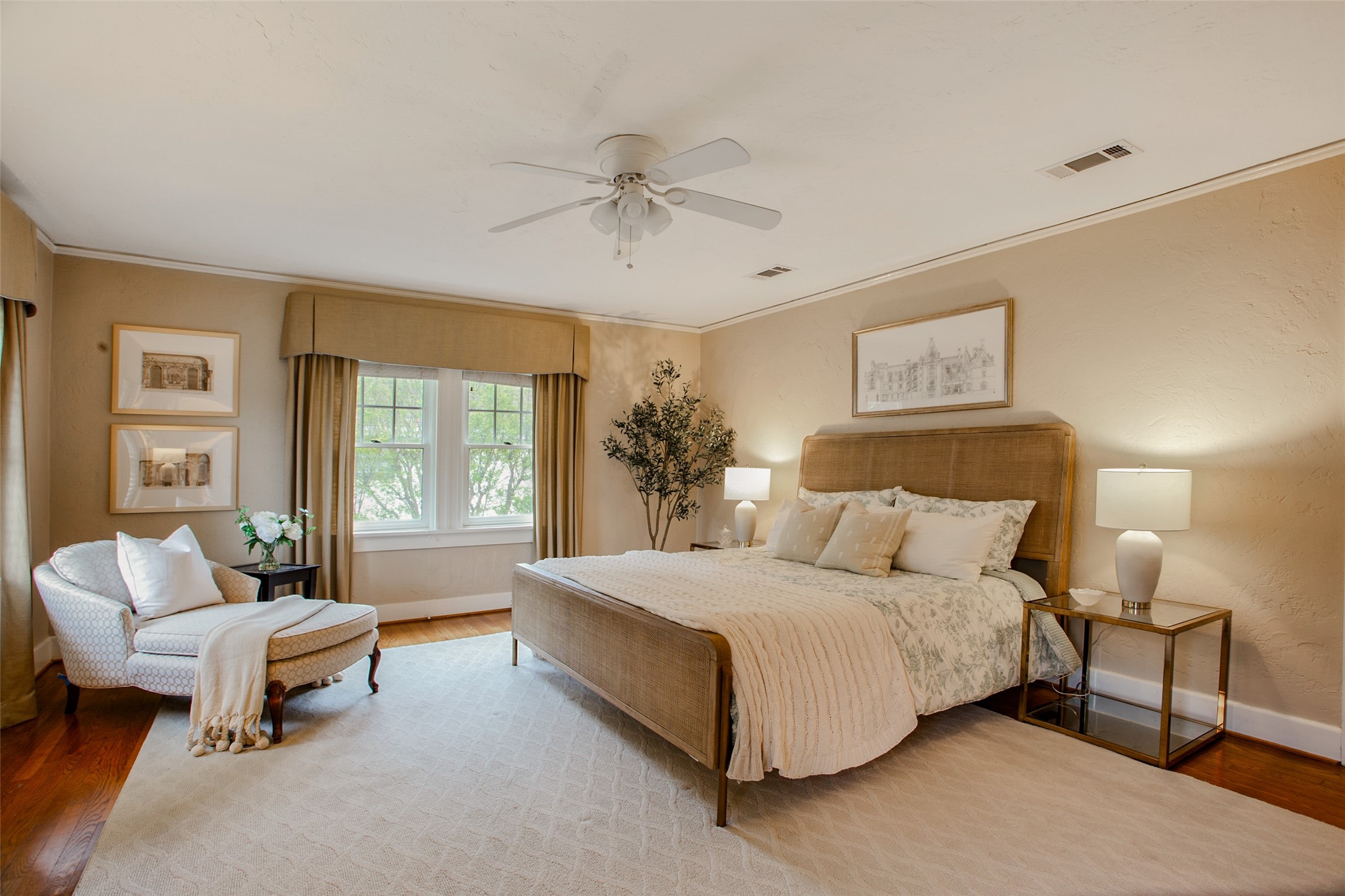 2432 Medford Court W Fort Worth TX 76109