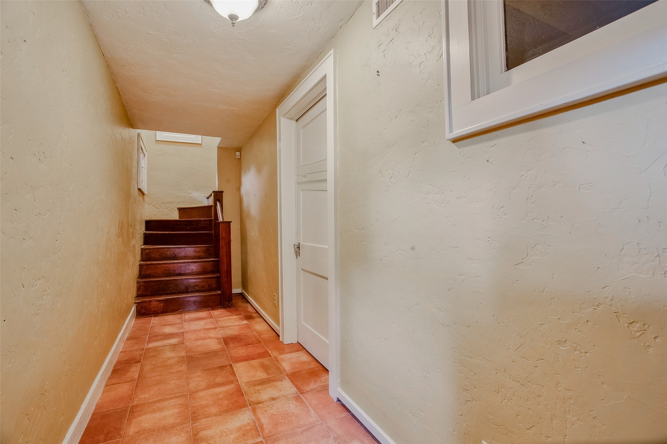 2432 Medford Court W Fort Worth TX 76109