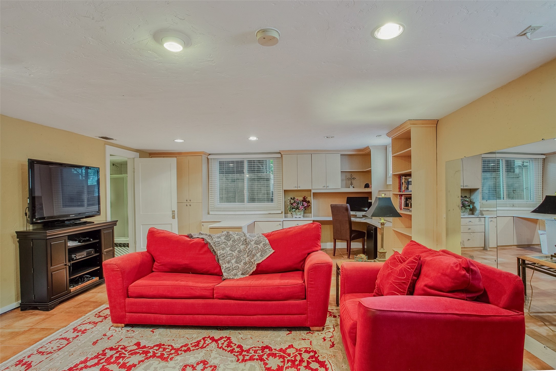 2432 Medford Court W Fort Worth TX 76109