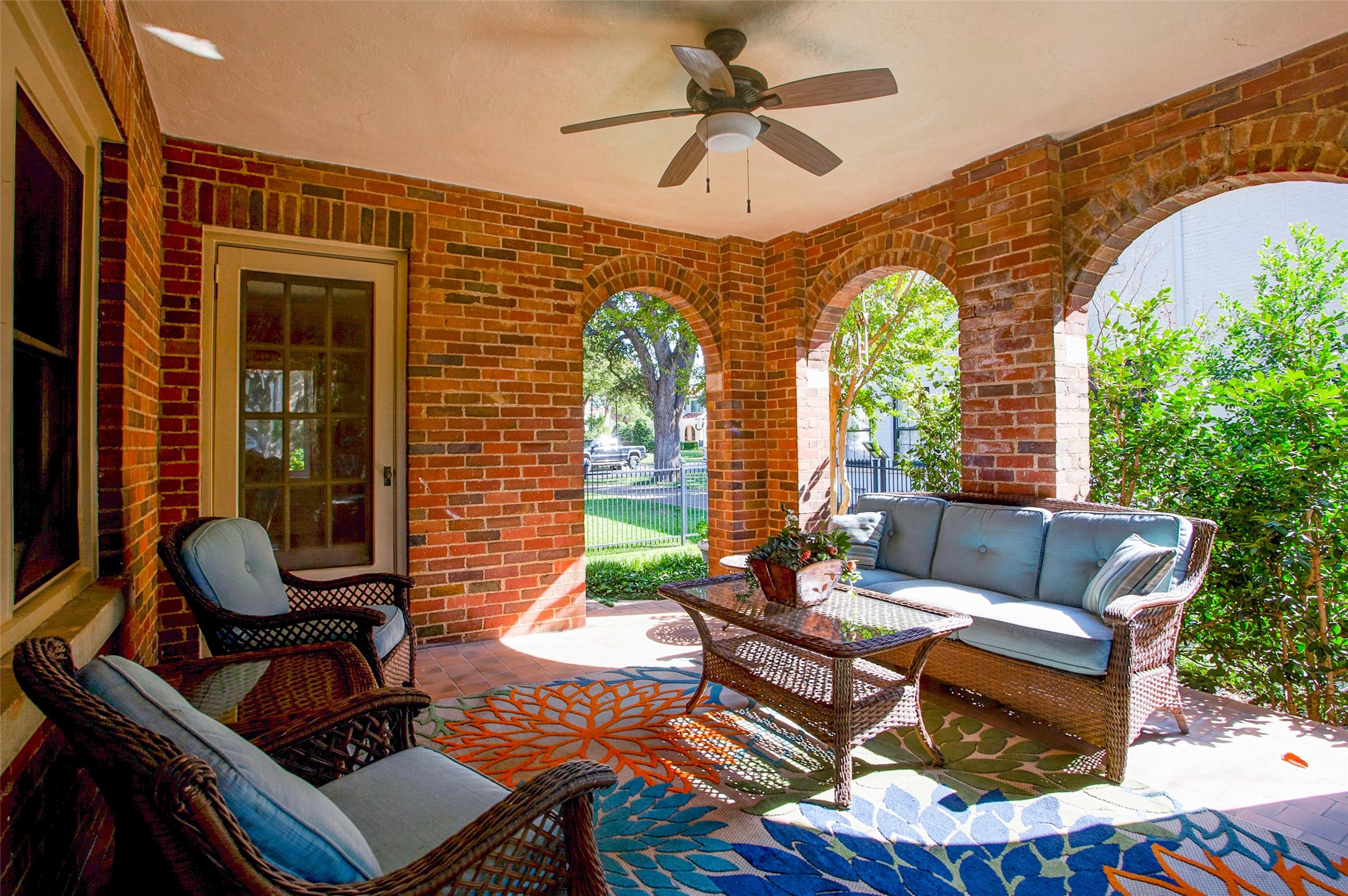 2432 Medford Court W Fort Worth TX 76109