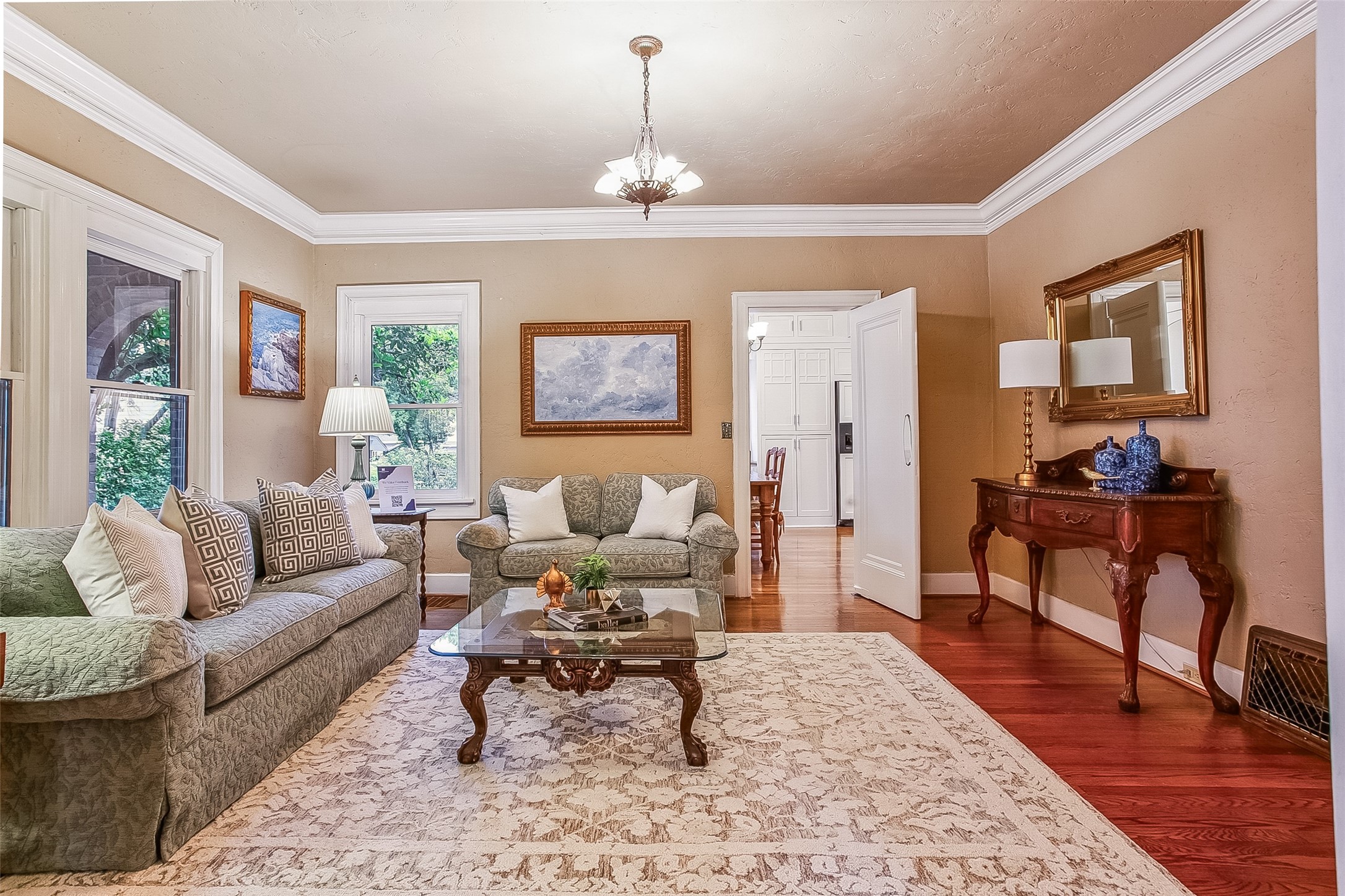 2432 Medford Court W Fort Worth TX 76109