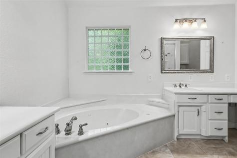 1984 Sunflower Road Paradise TX 76073