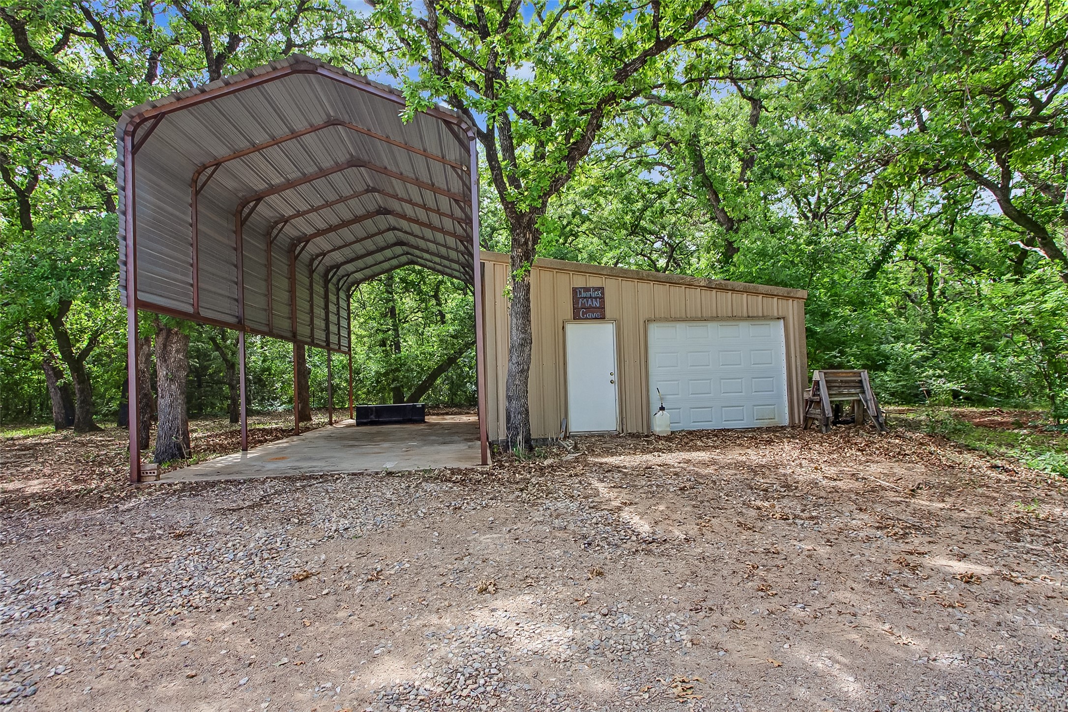 1984 Sunflower Road Paradise TX 76073