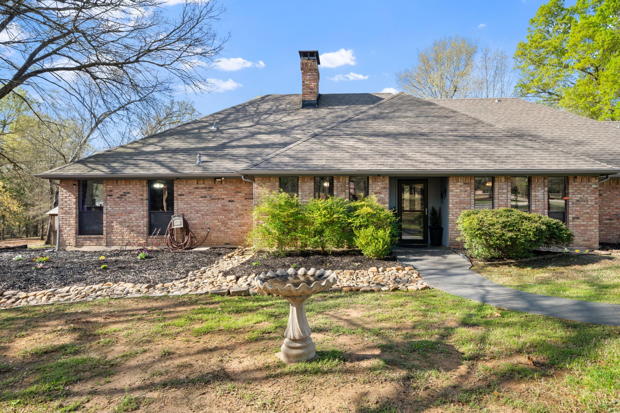 206 County Road 43340 Paris TX 75462