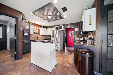 206 County Road 43340 Paris TX 75462