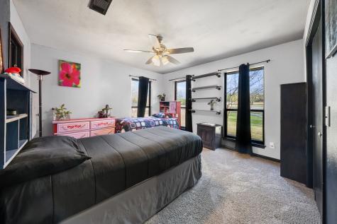 206 County Road 43340 Paris TX 75462