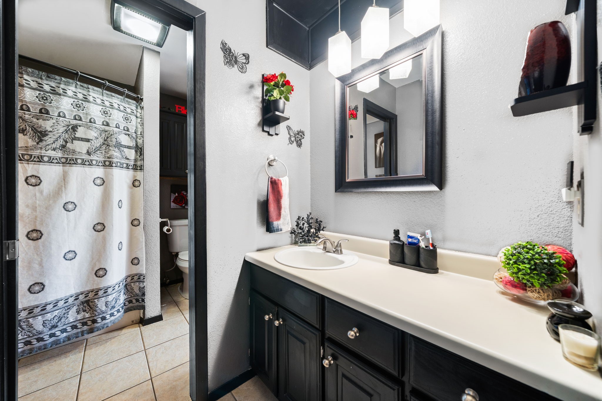 206 County Road 43340 Paris TX 75462