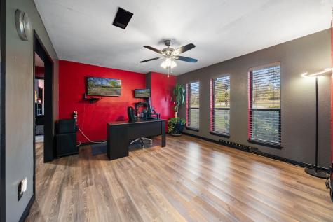 206 County Road 43340 Paris TX 75462