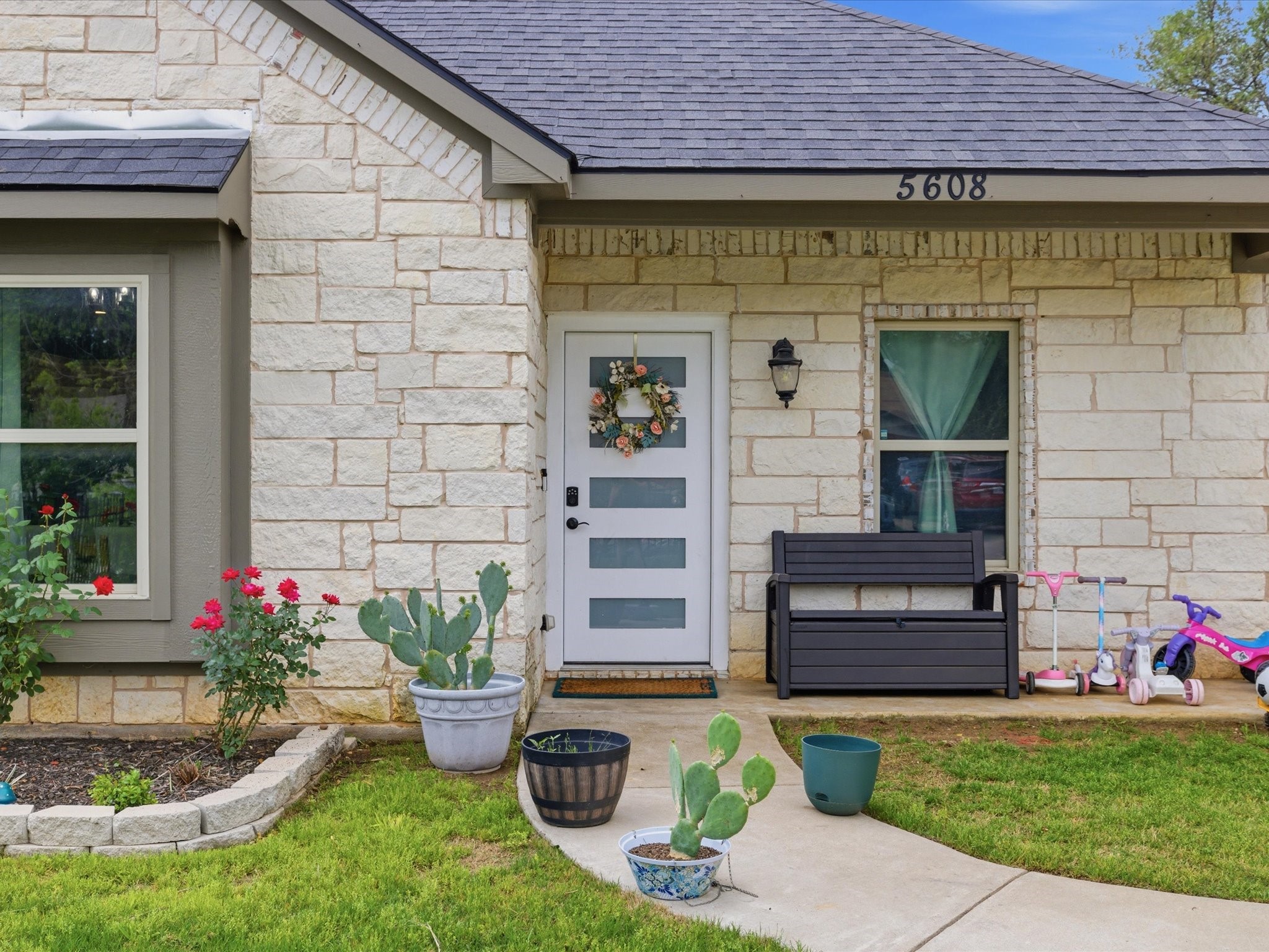 5608 King Court Fort Worth TX 76112