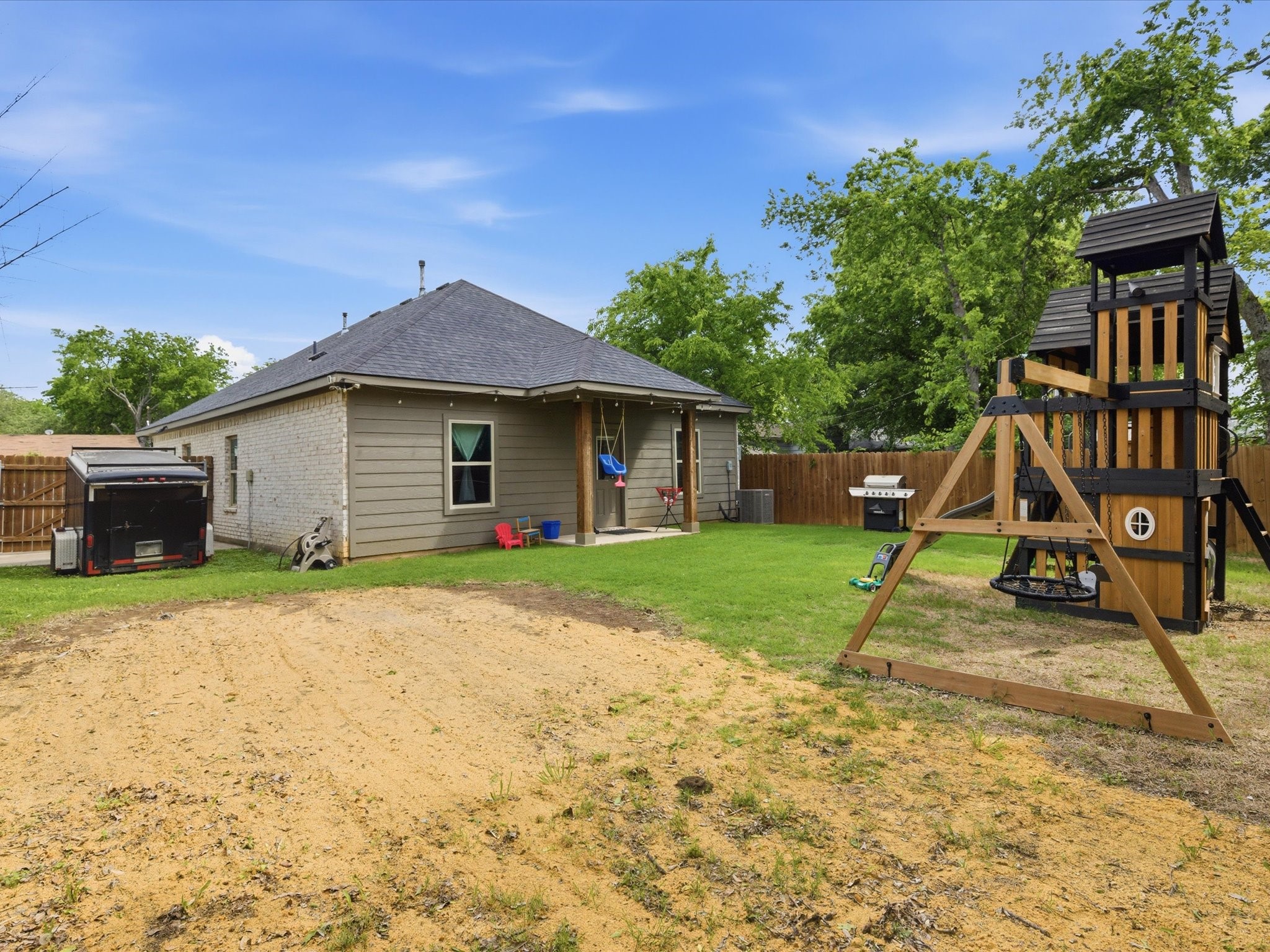 5608 King Court Fort Worth TX 76112