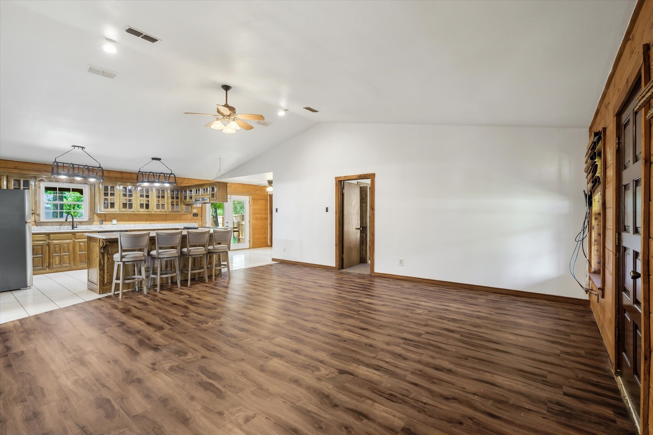17195 County Road 1263 Flint TX 75762
