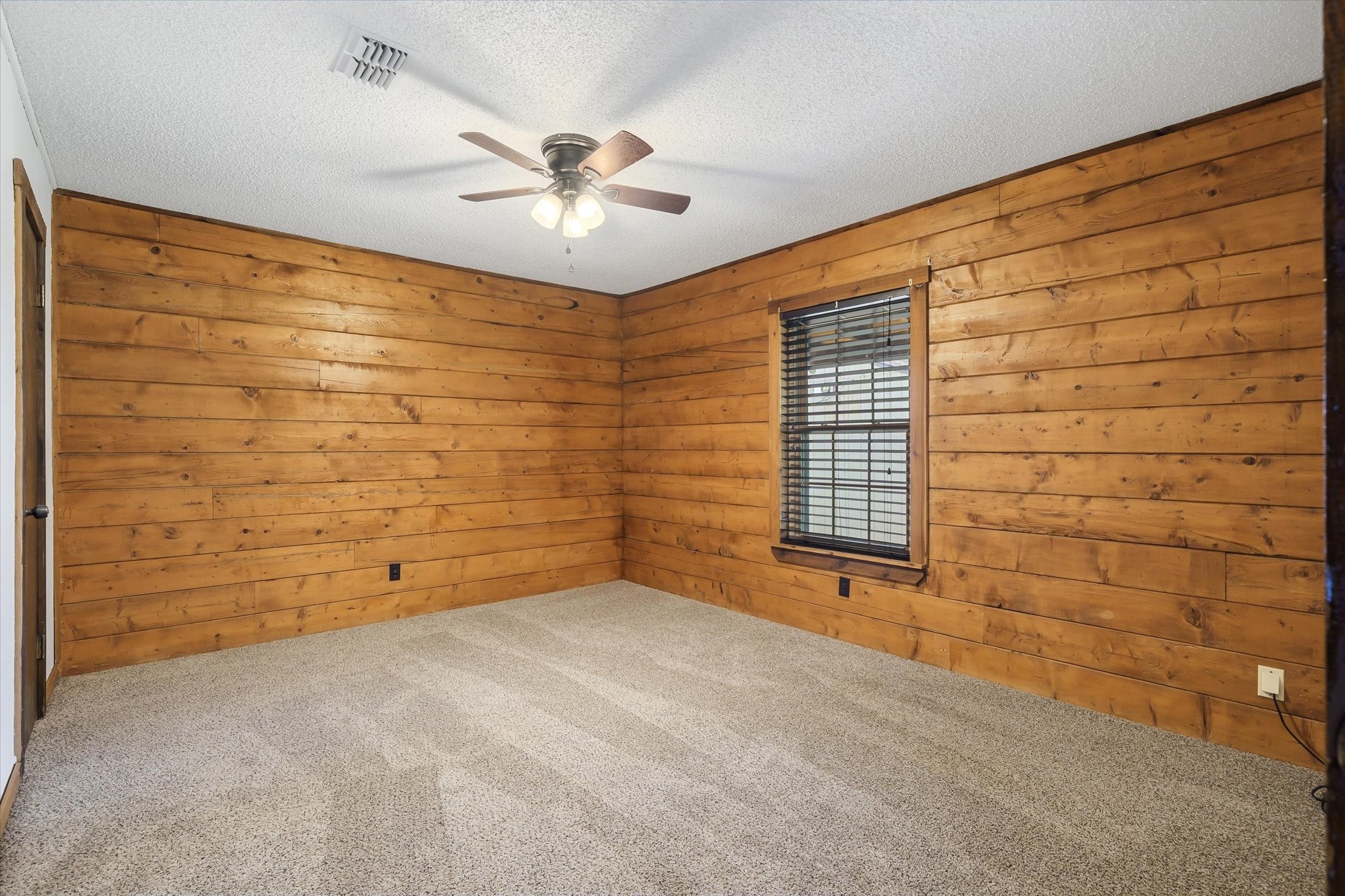 17195 County Road 1263 Flint TX 75762