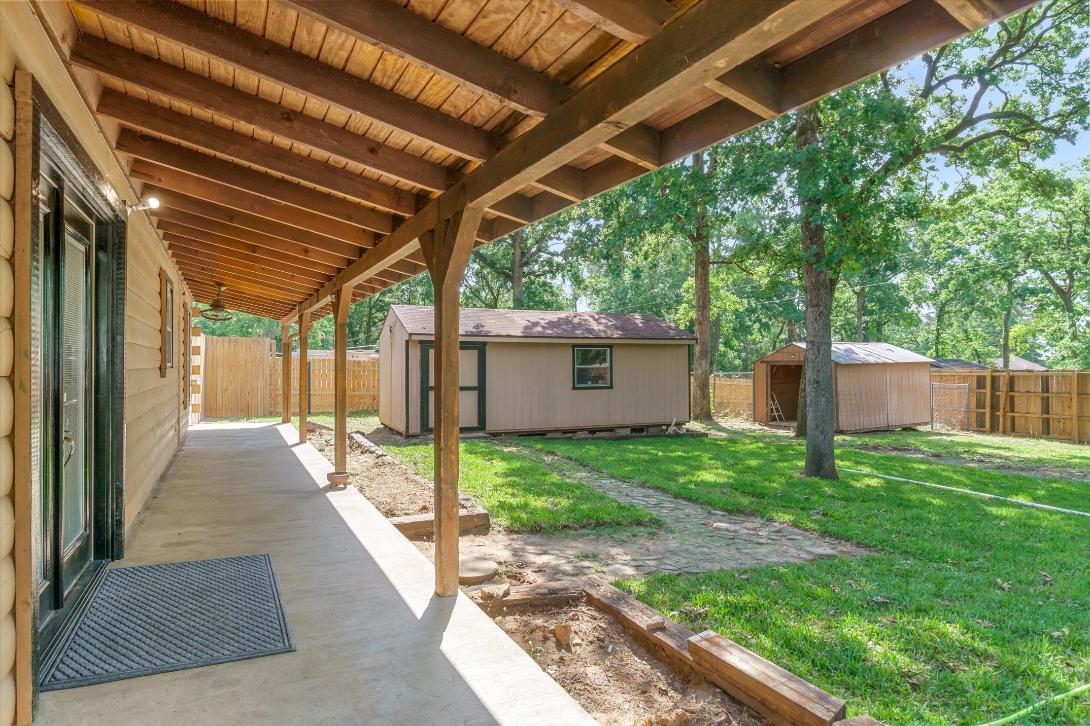 17195 County Road 1263 Flint TX 75762