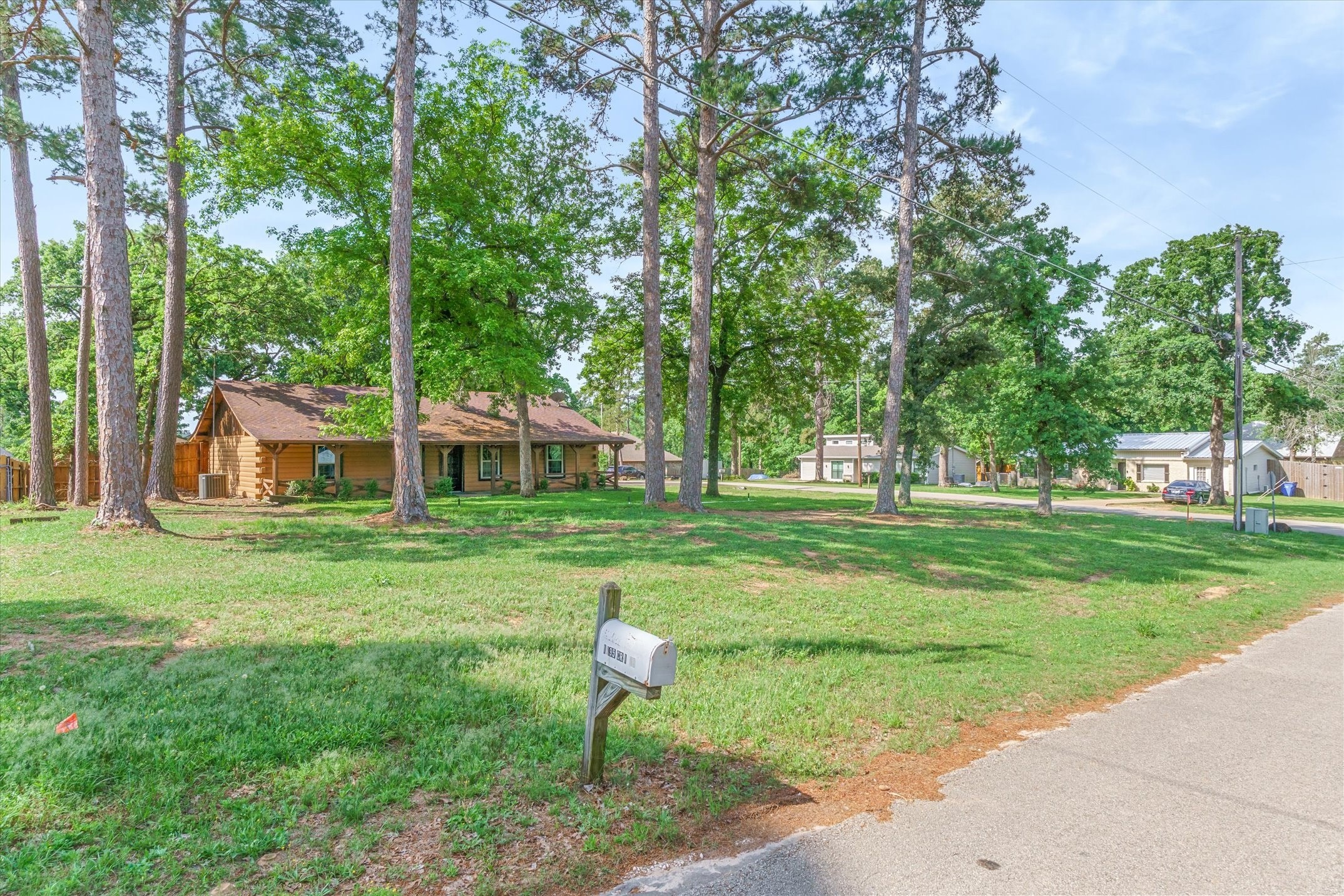 17195 County Road 1263 Flint TX 75762