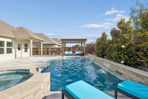10105 Lakemont Drive Fort Worth TX 76131