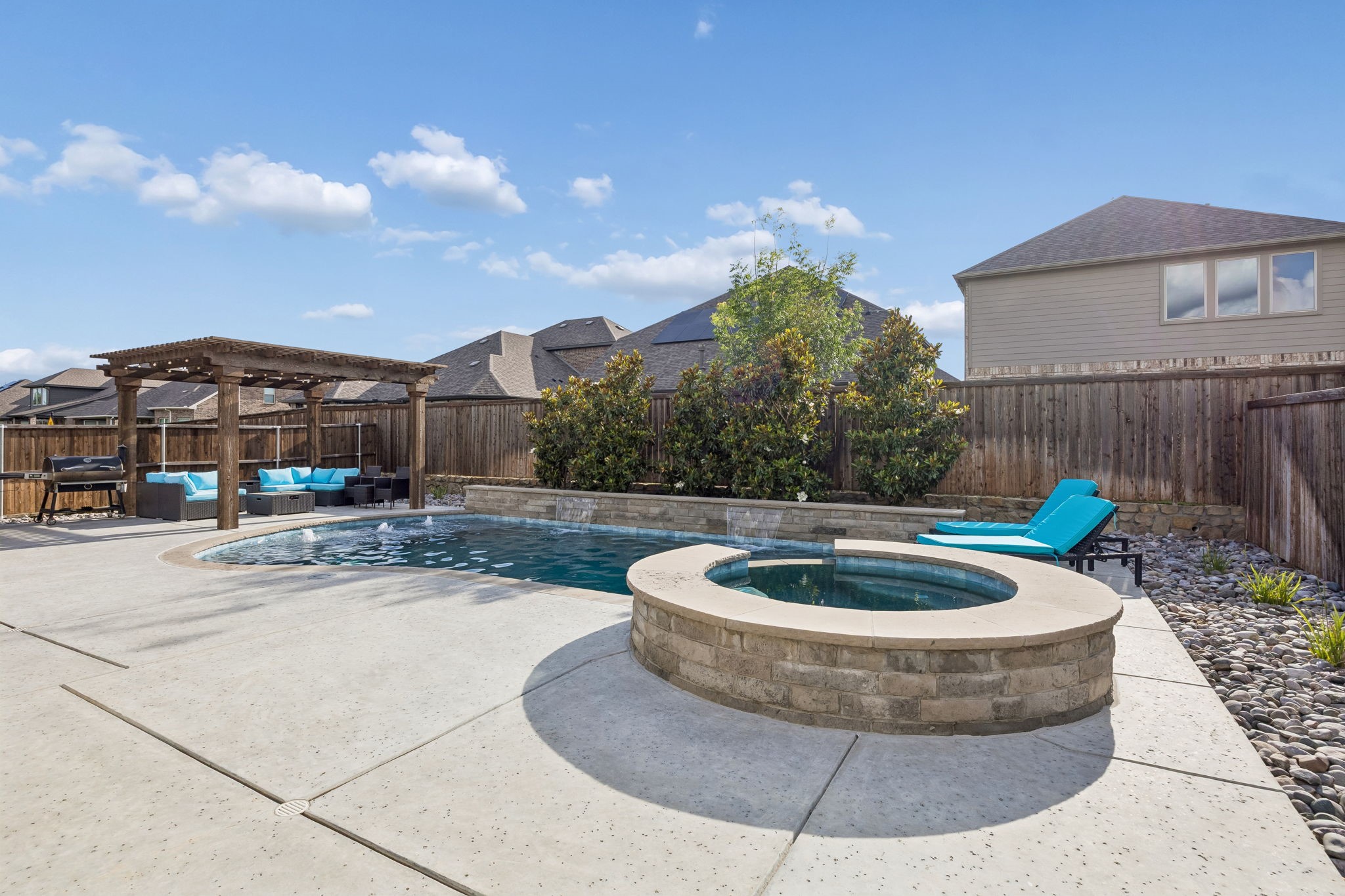 10105 Lakemont Drive Fort Worth TX 76131