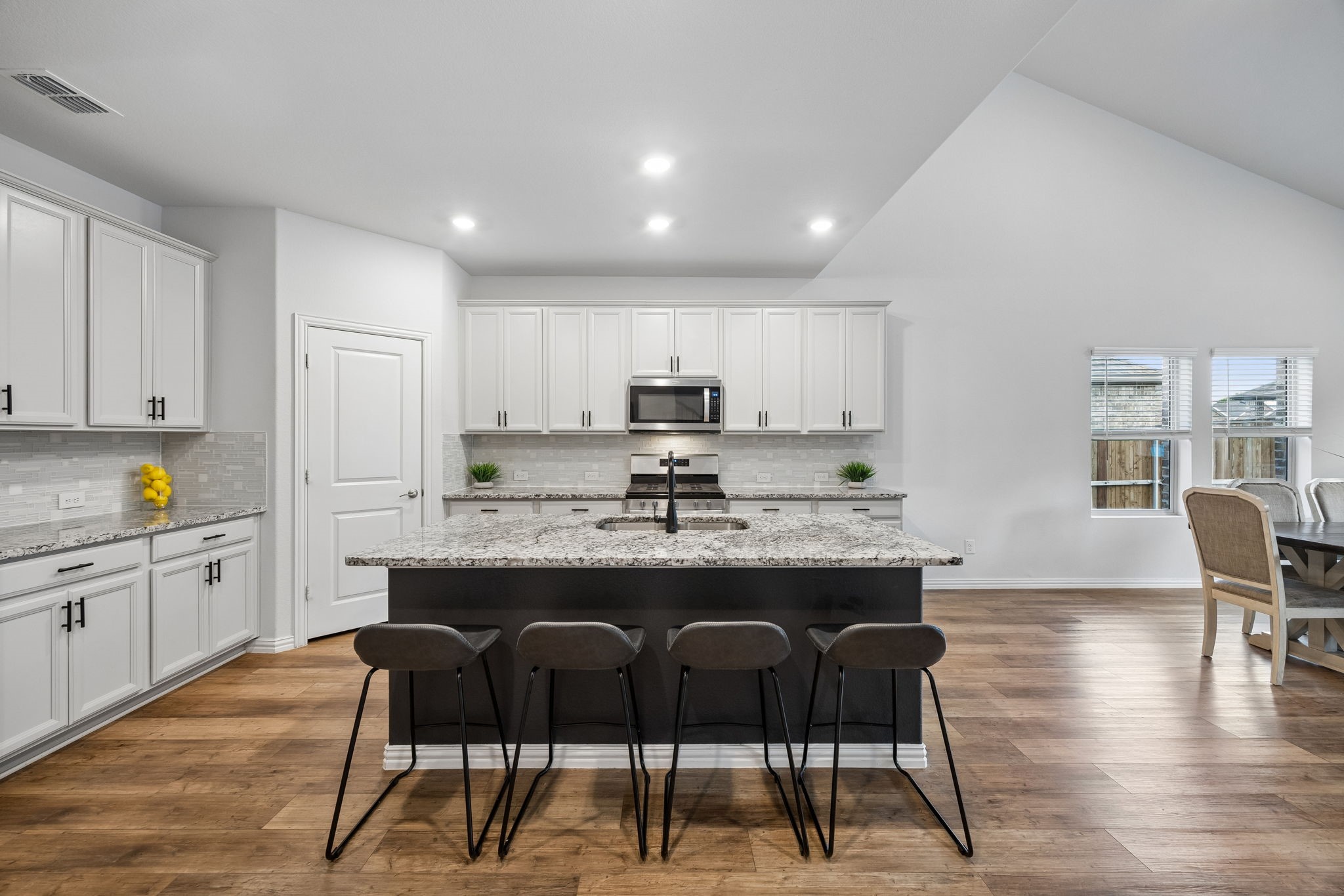 10105 Lakemont Drive Fort Worth TX 76131