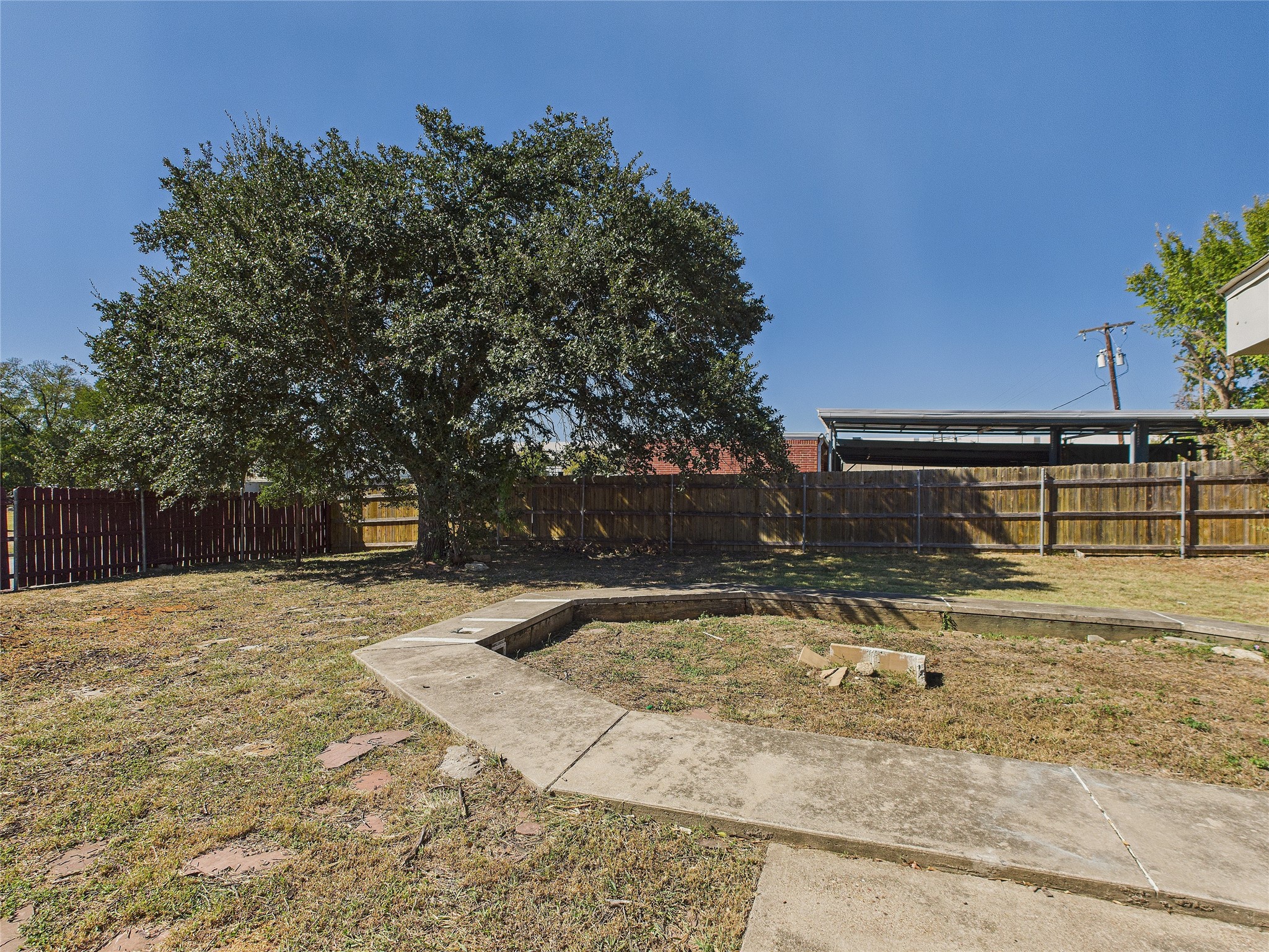 5401 Denise Drive Haltom City TX 76148