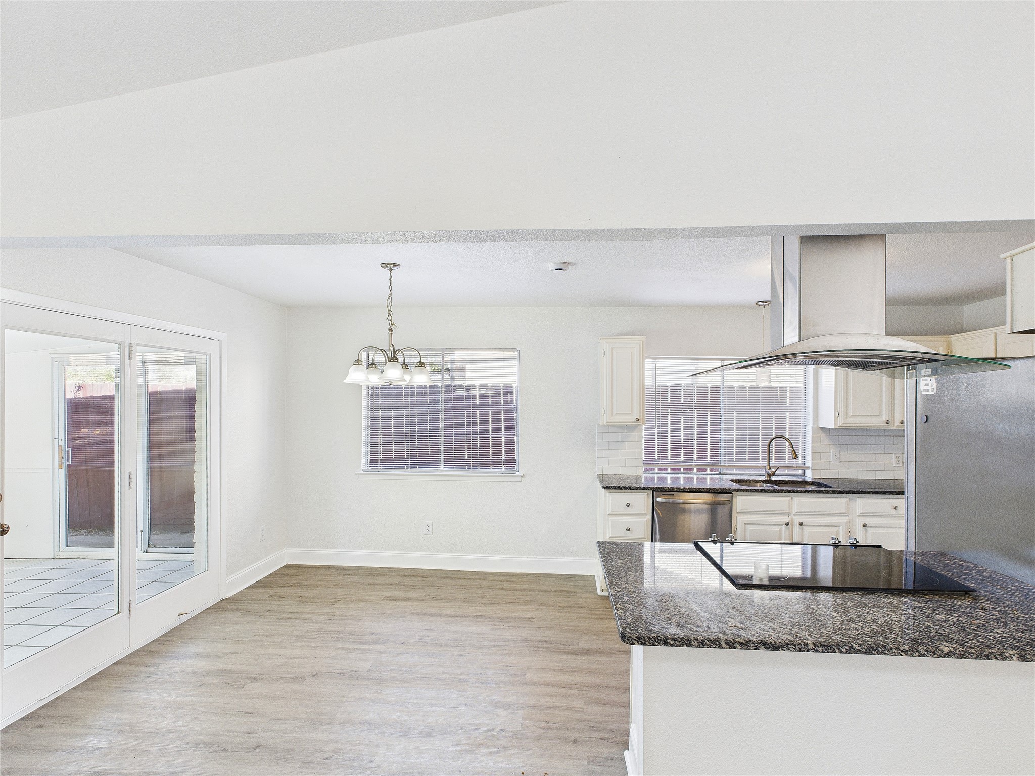 5401 Denise Drive Haltom City TX 76148