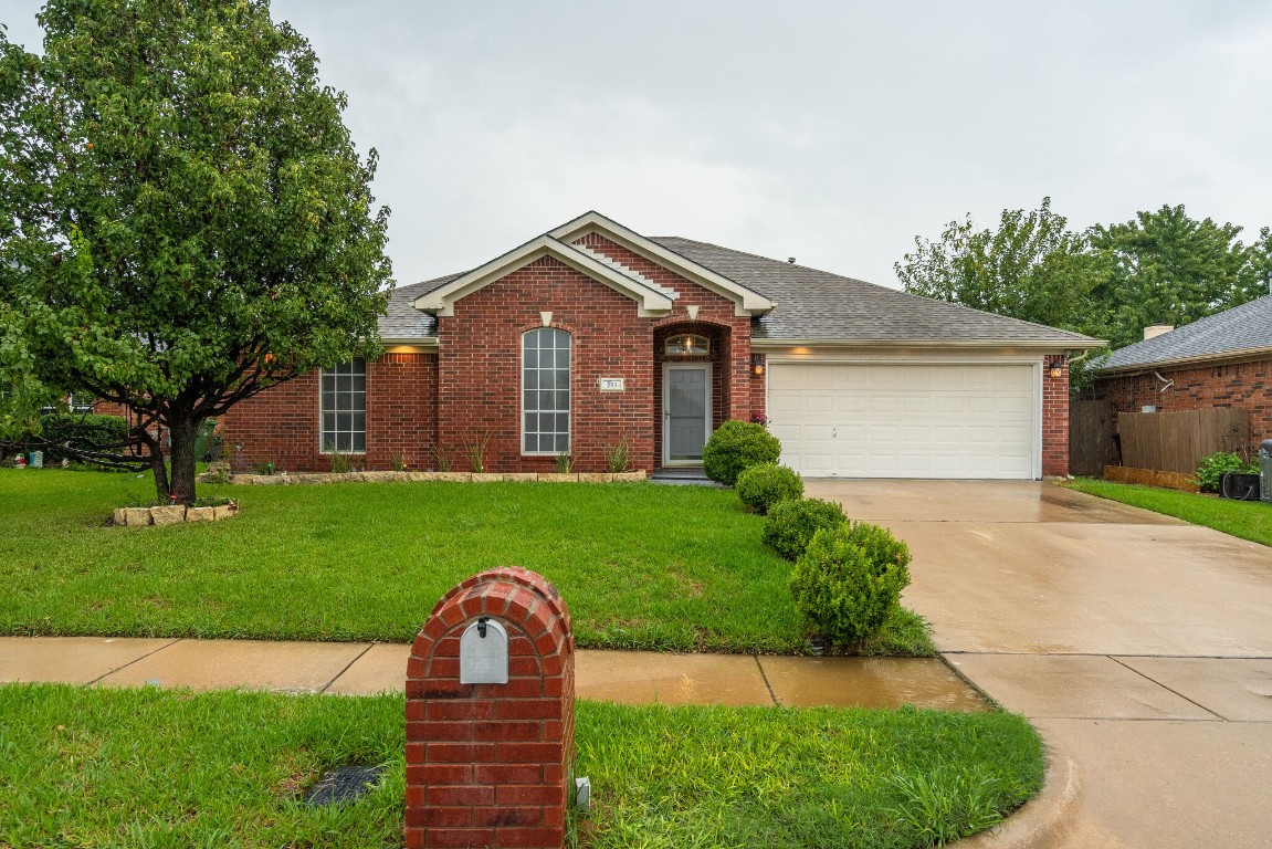 803 Brair Run Drive Mansfield TX 76063
