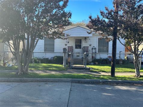 4041 Esmalda Street Dallas TX 75212